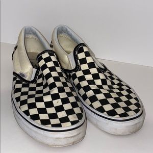 black checkered vans